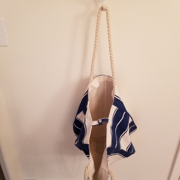 1153B NEW Lancome Authentic Blue White Canvas Tote - Picture 10 of 15